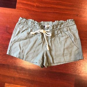 XS khaki linen shorts by Roxy. NWT (detached).